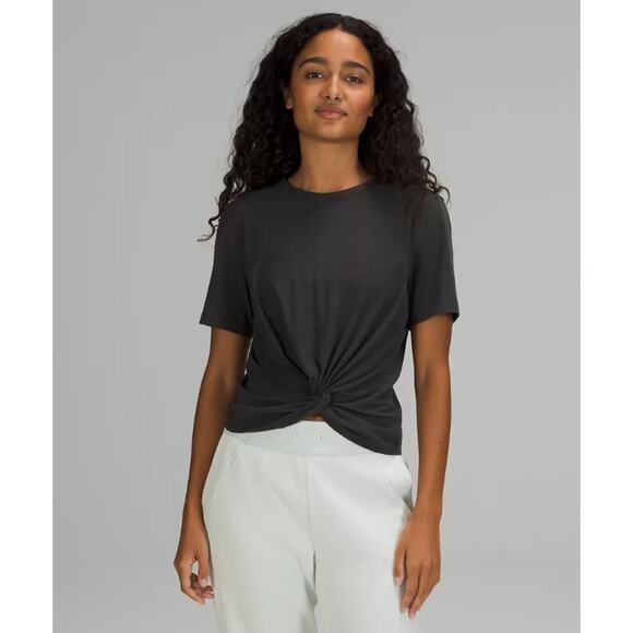 Lululemon Crescent Tee T Shirt Washed Black Knot Front Cropped Pima Cotton Sz M - Picture 1 of 6